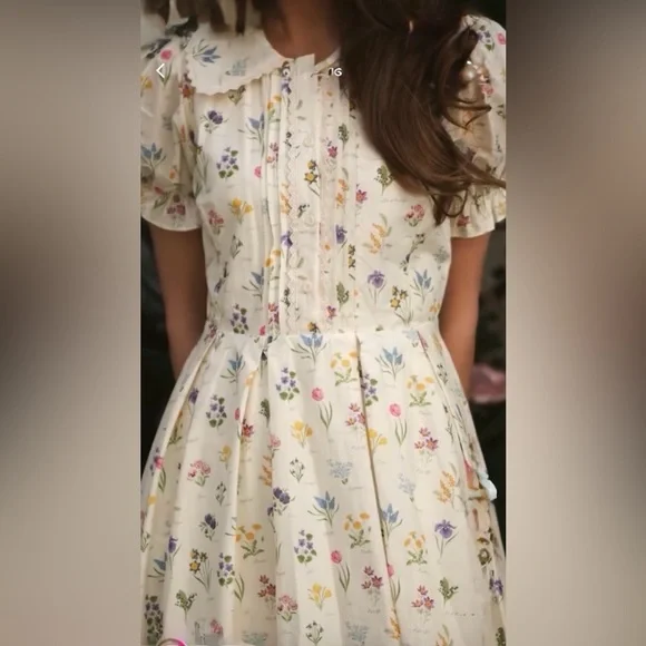 Ivy City Co Cream Floral Midi Dress - Picture 11 of 12